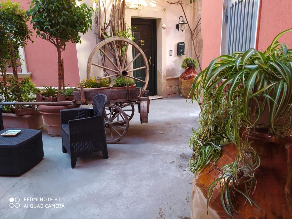 B&B Corte Dei Figuli San Pietro in Lama Exterior foto
